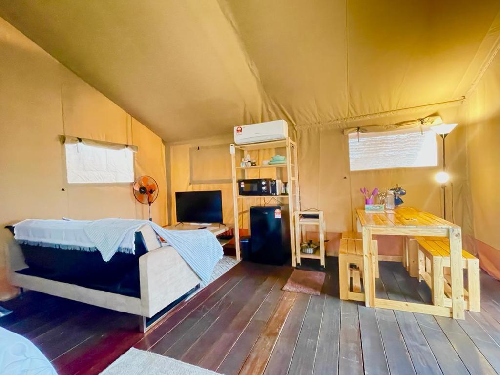 Rembulan Escape - Beachfront Safari Tent Luxury tent *